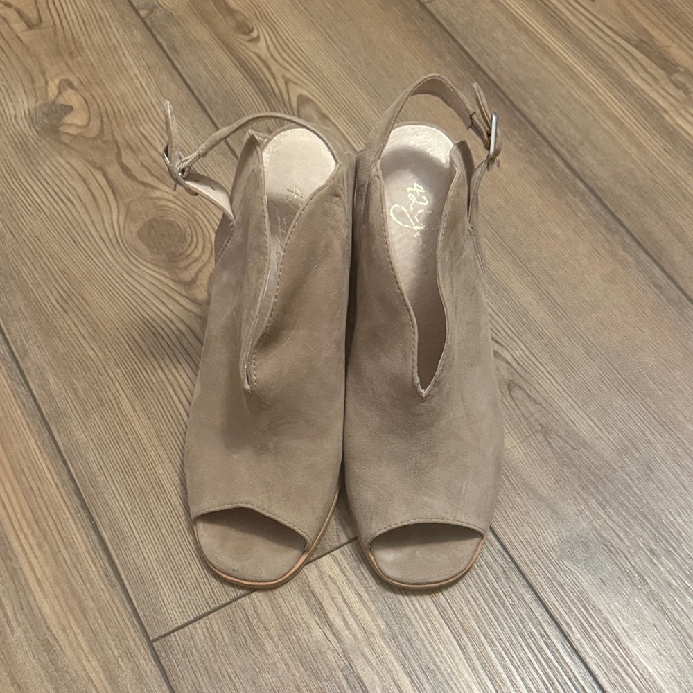 42 GOLD Taupe Peep-Toe Mules